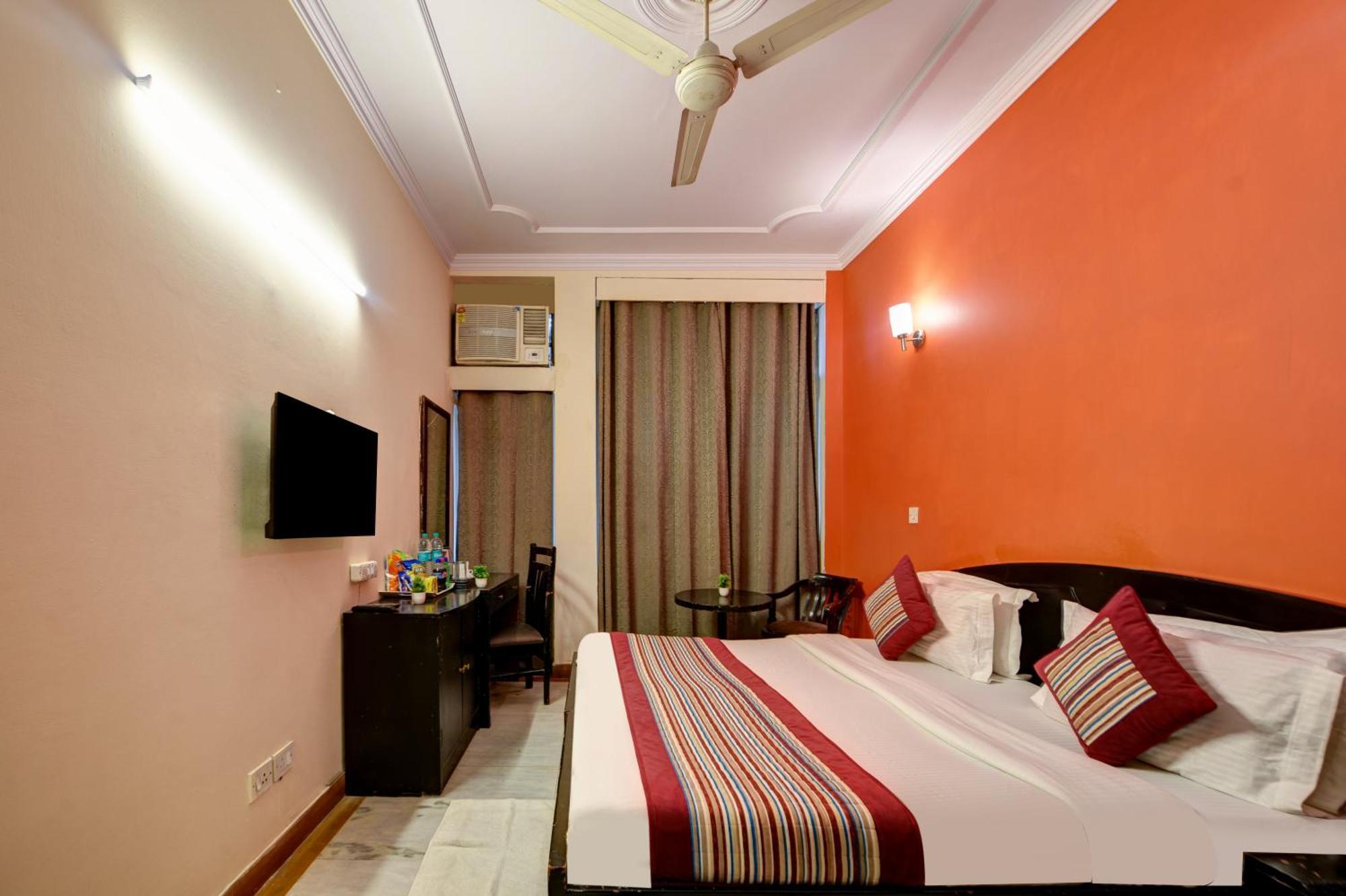Hotel Centre 3*